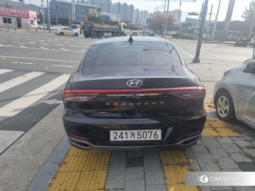 Hyundai The New Grandeur IG id 2109461 из Кореи 14