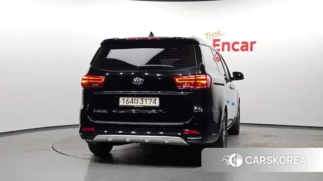 Kia The New Carnival id 3568152 из Кореи 14