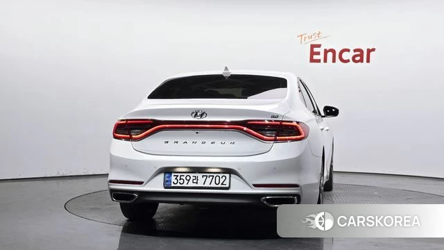 Hyundai Grandeur IG id 3905309 из Кореи 14