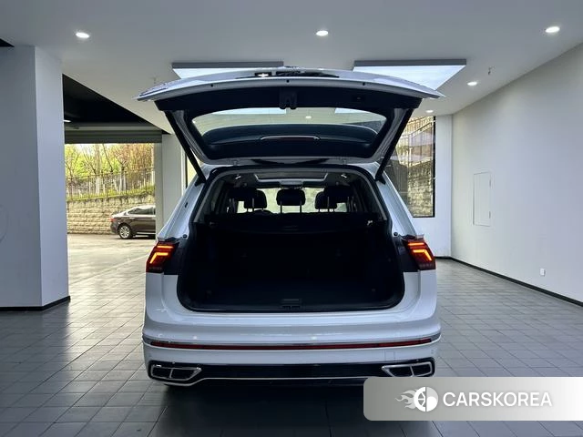 Volkswagen Tiguan L 2022 Белый из Китая, фото 6