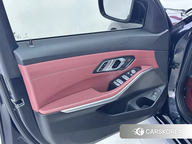 BMW 3 series id 4334702 из Китая 24