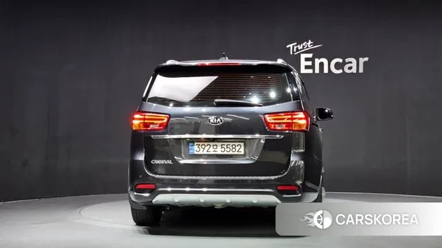 Kia The New Carnival id 3284789 из Кореи 14