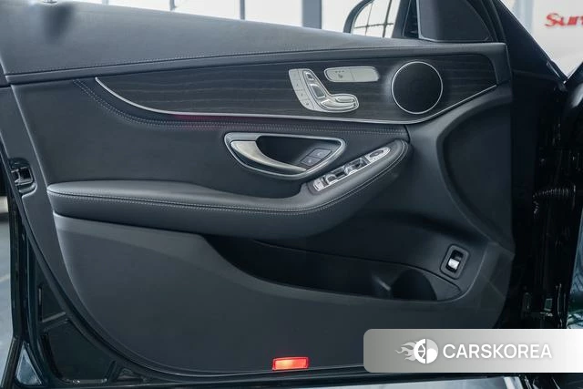 Mercedes-Benz Class C id 4216975 из Китая 33