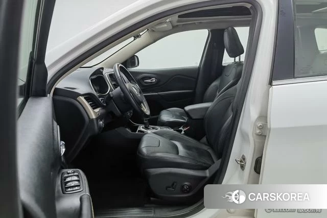 Jeep Free light id 4236108 из Китая 17