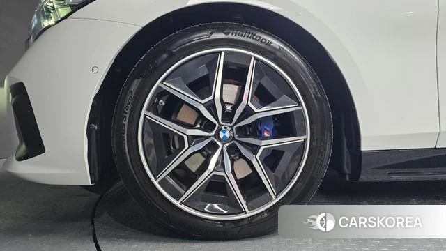 BMW 5 Series (G60) id 4421466 из Кореи 25