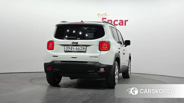 Jeep Renegade id 3866683 из Кореи 14