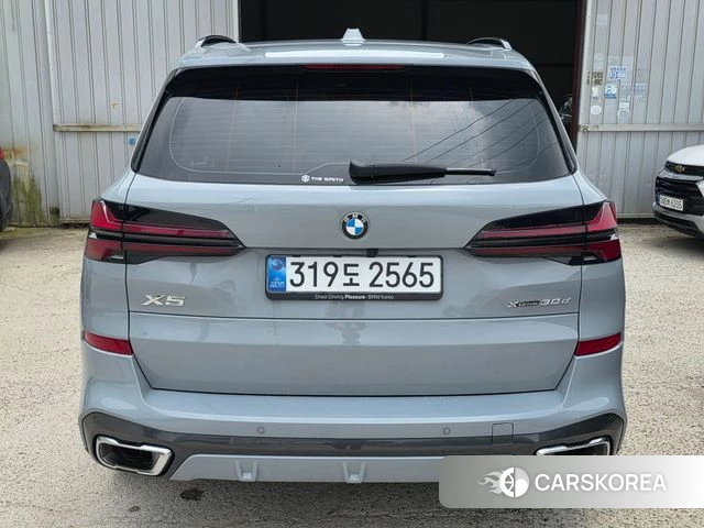 BMW X5 (G05) 2026 Серебристо-серый из Кореи, фото 4