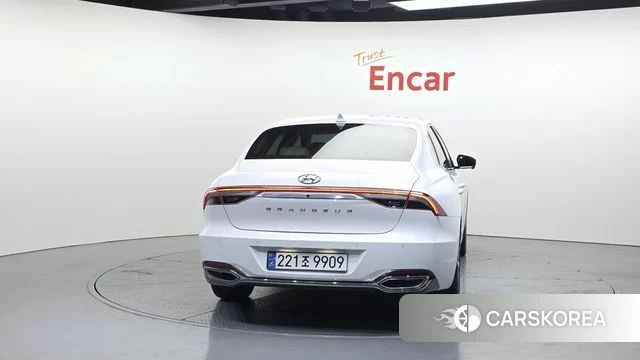 Hyundai The New Grandeur IG id 4018398 из Кореи 14