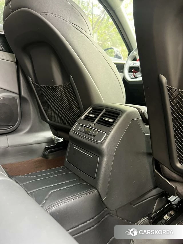 Audi A4L 2024 Белый из Китая, фото 4