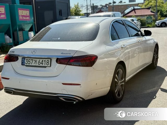 Mercedes-Benz E-Class W213 2021 Белый из Кореи, фото 4