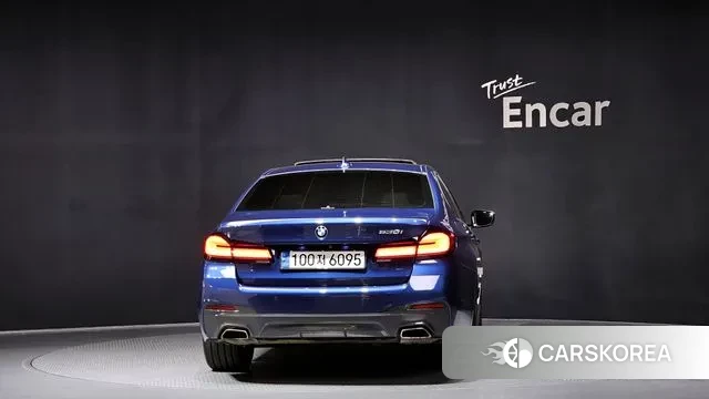 BMW 5 Series (G30) id 3335488 из Кореи 14