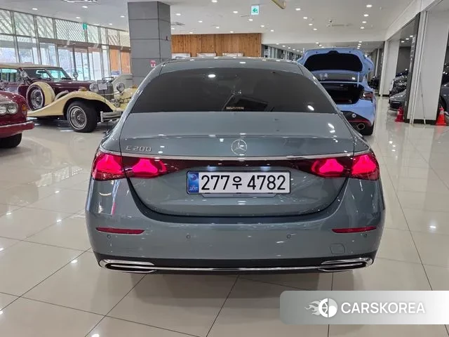 Mercedes-Benz E-Class W214 id 3695946 из Кореи 13