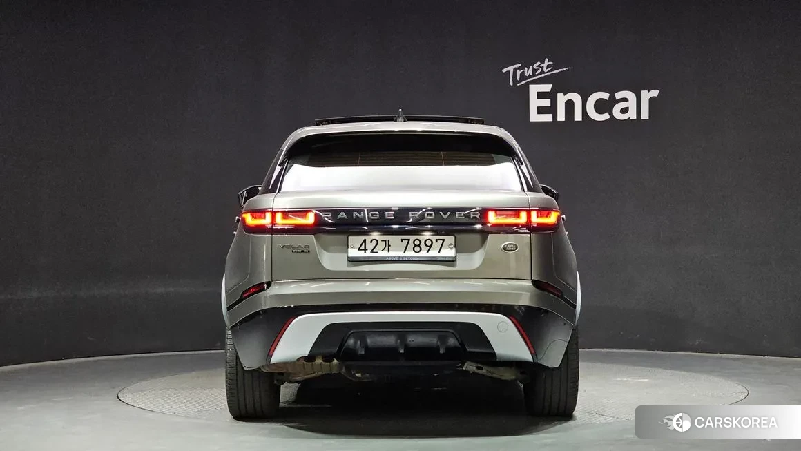 Land Rover Range Rover Velar id 1559337 из Кореи 14