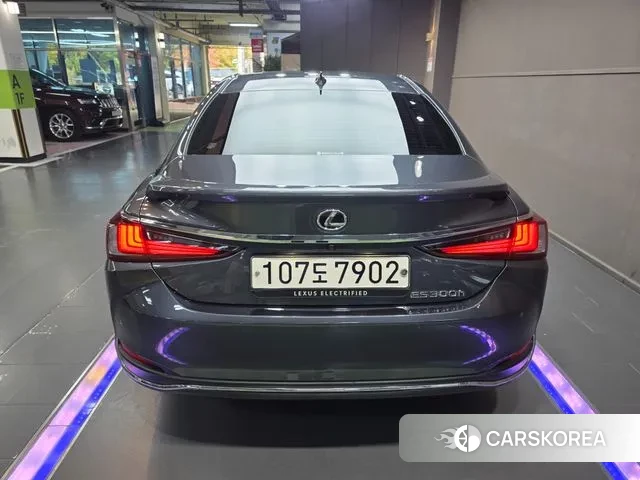 Lexus ES300h 7th generation id 3341954 из Кореи 14