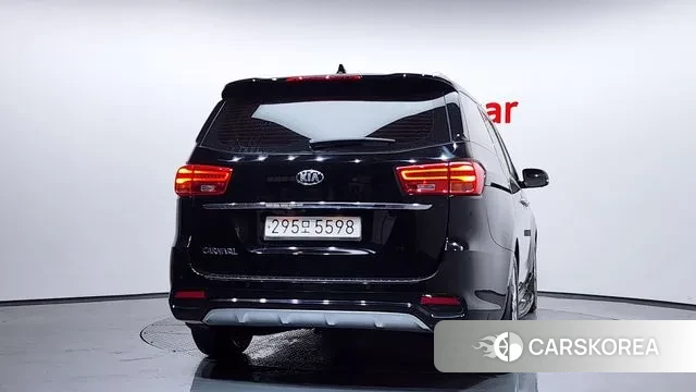 Kia The New Carnival id 3509551 из Кореи 14