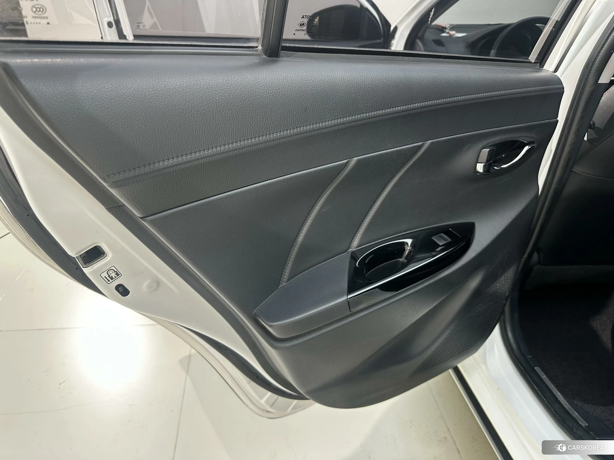 Toyota Yaris L id 4513442 из Китая 23