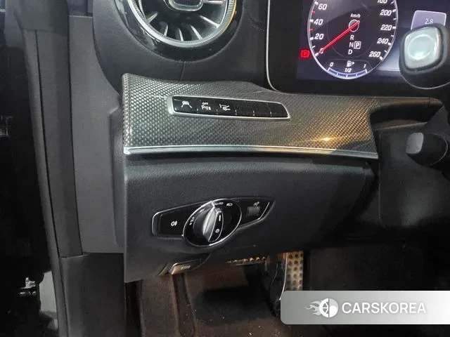 Mercedes-Benz E-Class W213 2018 Черный из Кореи, фото 4