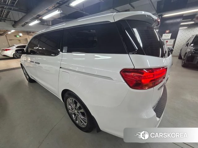 Kia The New Carnival id 3937080 из Кореи 10