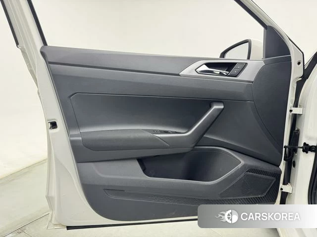 Volkswagen Polo id 4278962 из Китая 22