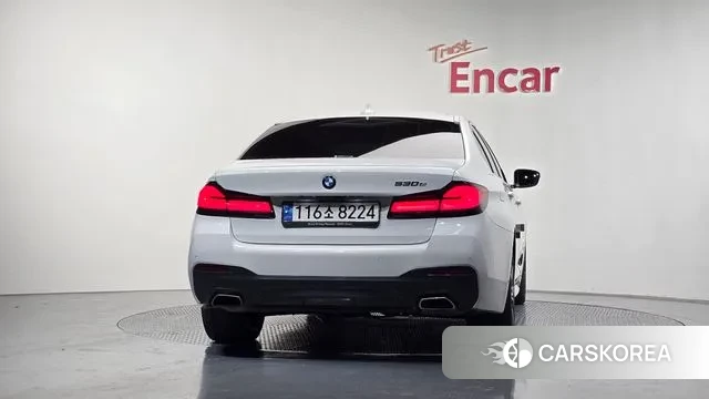 BMW 5 Series (G30) id 3433285 из Кореи 14