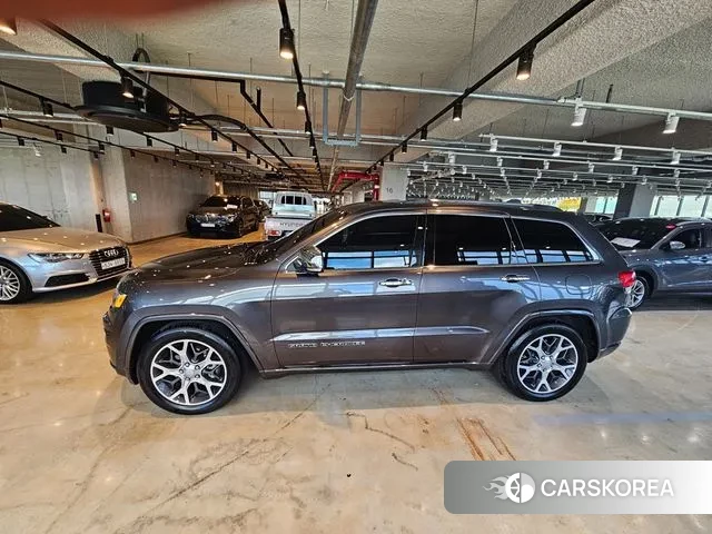 Jeep Grand Cherokee id 3742290 из Кореи 14