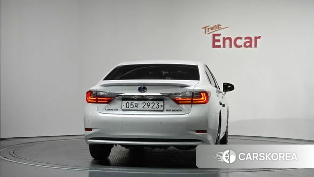 Lexus New ES300h id 4397811 из Кореи 25