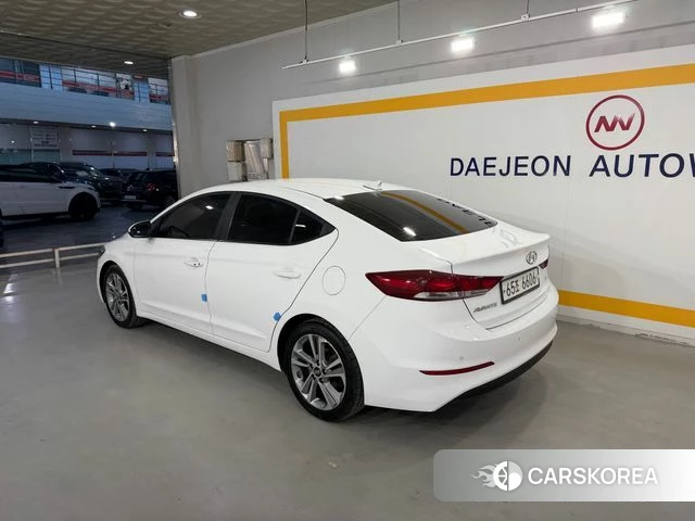 Hyundai Avante AD id 3737360 из Кореи 14