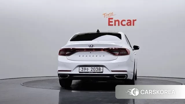 Hyundai Grandeur IG id 3672799 из Кореи 14