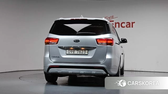 Kia All New Carnival id 4873675 из Кореи 28
