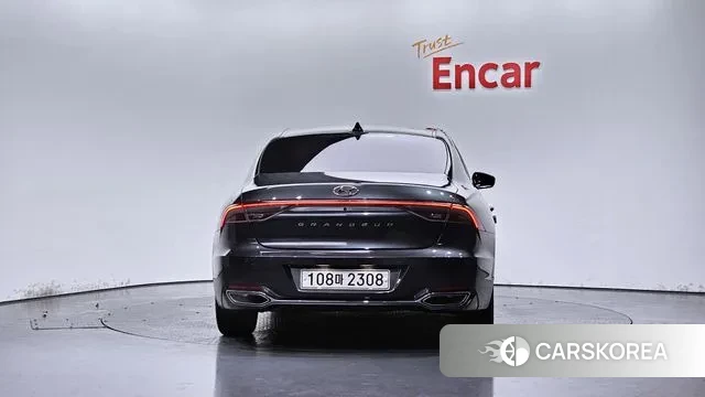 Hyundai The New Grandeur IG id 3233102 из Кореи 14