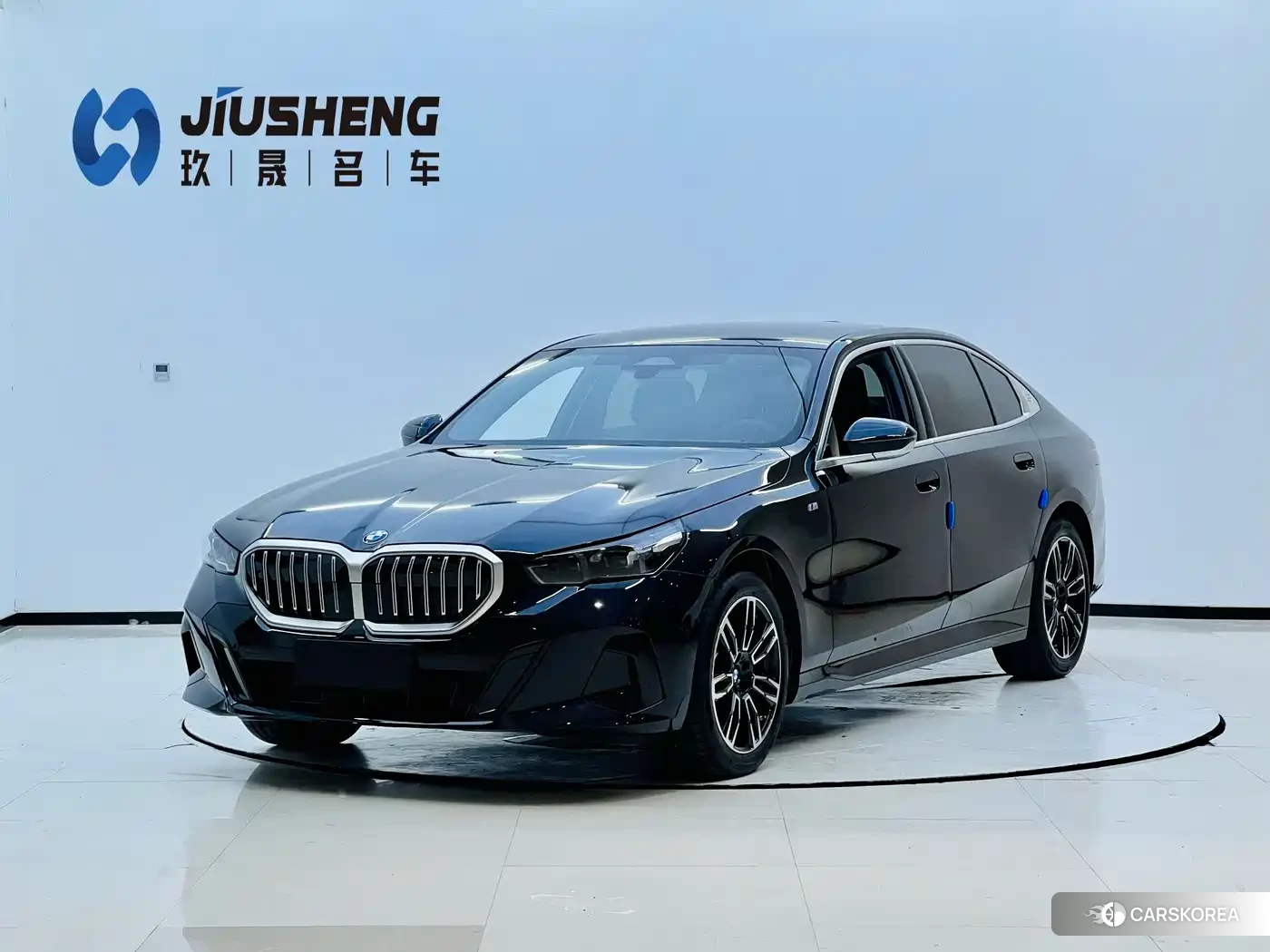 BMW 5 series 2026 Черный из Китая, фото 4