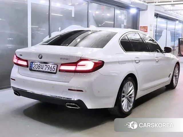 BMW 5 Series (G30) id 3367354 из Кореи 14