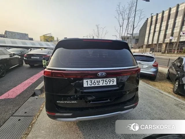 Kia Carnival 4th generation 2021 Черный из Кореи, фото 6