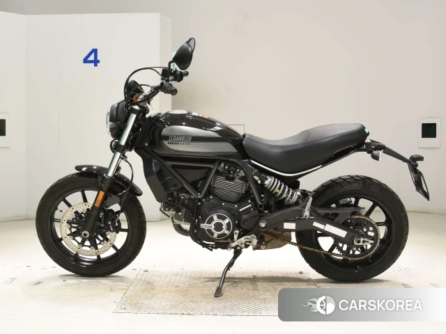 Проданный Ducati SCRAMBLER SIXTY2 2021 из Японии, фото 2