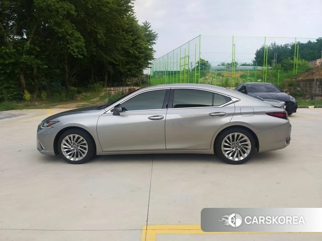 Lexus ES300h 7th generation 2020 Песочный из Кореи, фото 4