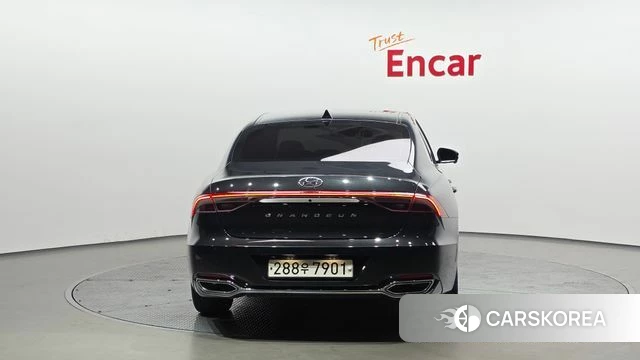 Hyundai The New Grandeur IG Hybrid id 4282996 из Кореи 34