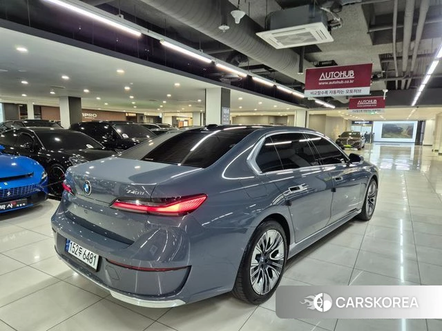 BMW 7 Series (G70) id 4194954 из Кореи 14