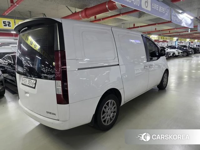 Hyundai Staria id 4330686 из Кореи 14