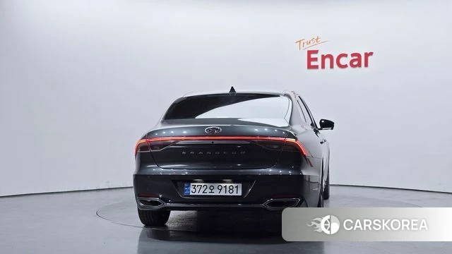 Hyundai The New Grandeur IG Hybrid id 4223565 из Кореи 26