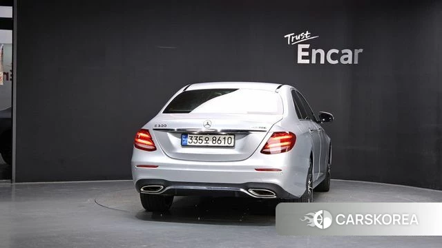 Mercedes-Benz E-Class W213 id 4698955 из Кореи 30