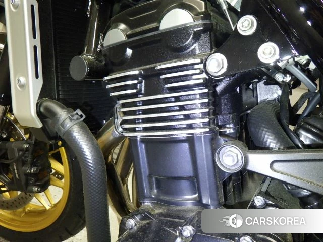 Engine photo