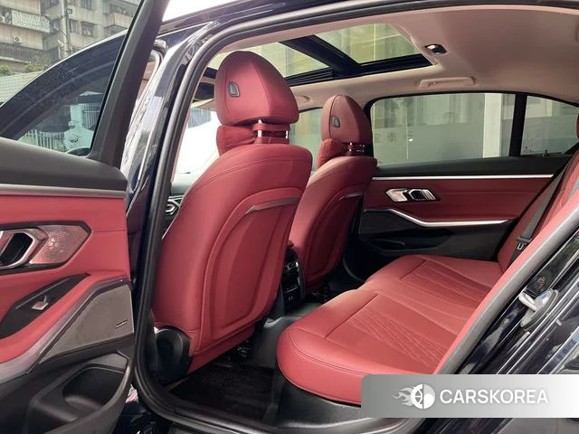 BMW 3 series 2024 Черный из Китая, фото 4