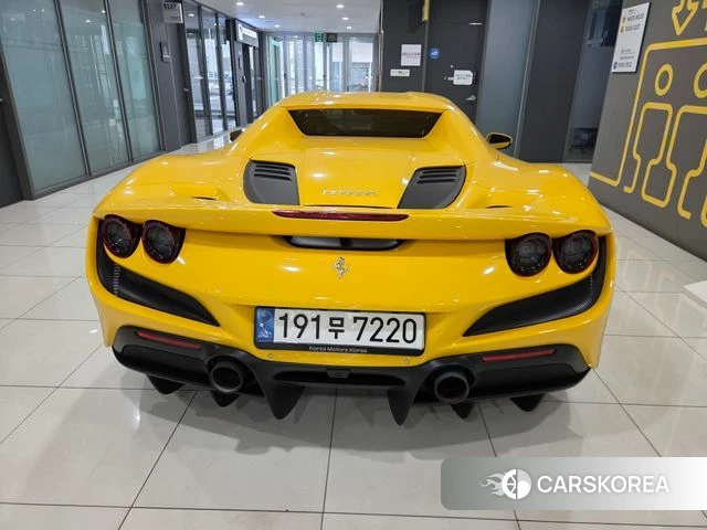 Ferrari F8 Spider 2022 Желтый из Кореи, фото 4