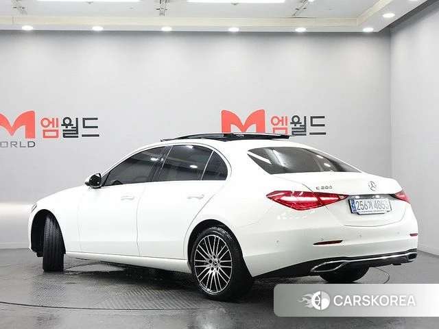 Mercedes-Benz C-Class W206 2024 Белый из Кореи, фото 4