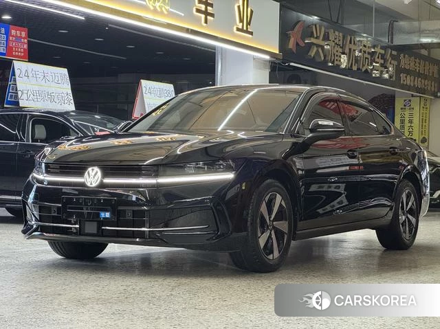 Volkswagen Magotan 2025 Черный из Китая, фото 4