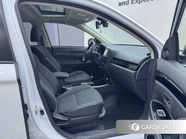 Mitsubishi  Outlander id 4207592 из Китая 17