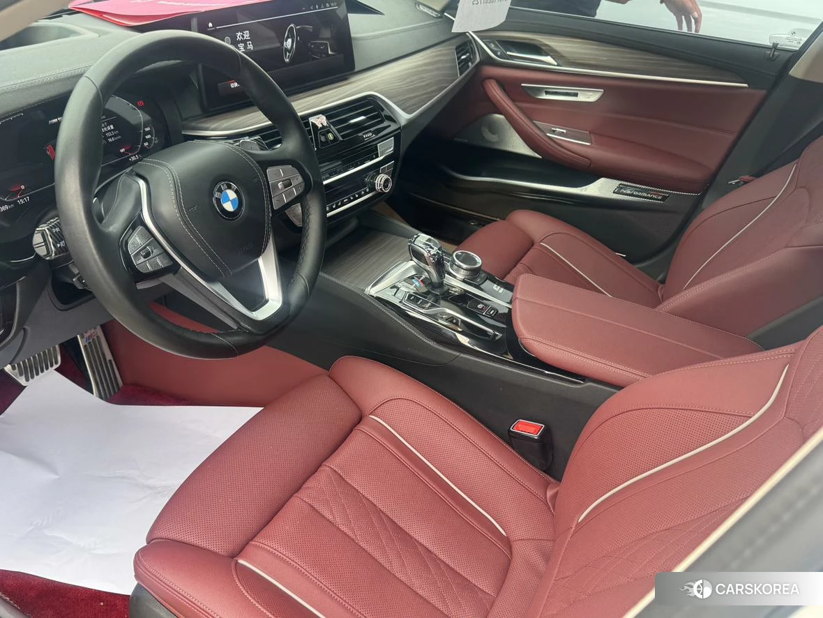 BMW 5 series 2022 Белый из Китая, фото 4
