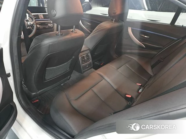 BMW 3 Series (F30) 2018 Белый из Кореи, фото 5