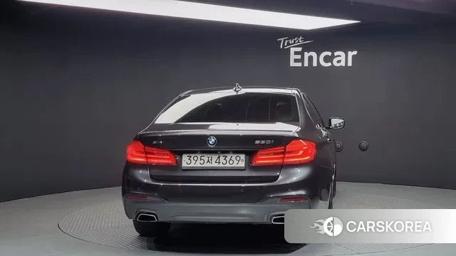 BMW 5 Series (G30) id 3004428 из Кореи 14