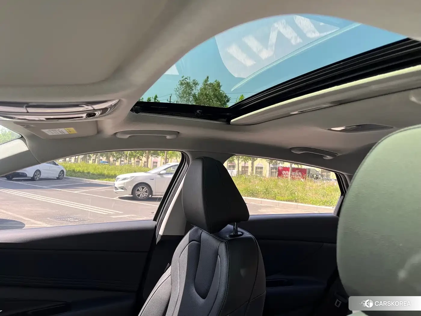Hyundai Elantra 2024 Белый из Китая, фото 6